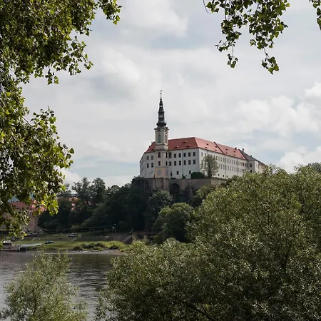 Bodenbach Апартаменты *